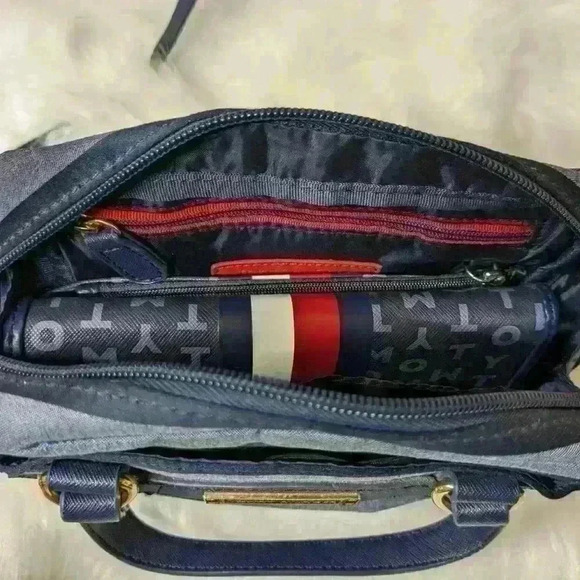 Tommy‎ Hilfiger purse and matching wallet - Picture 5 of 16
